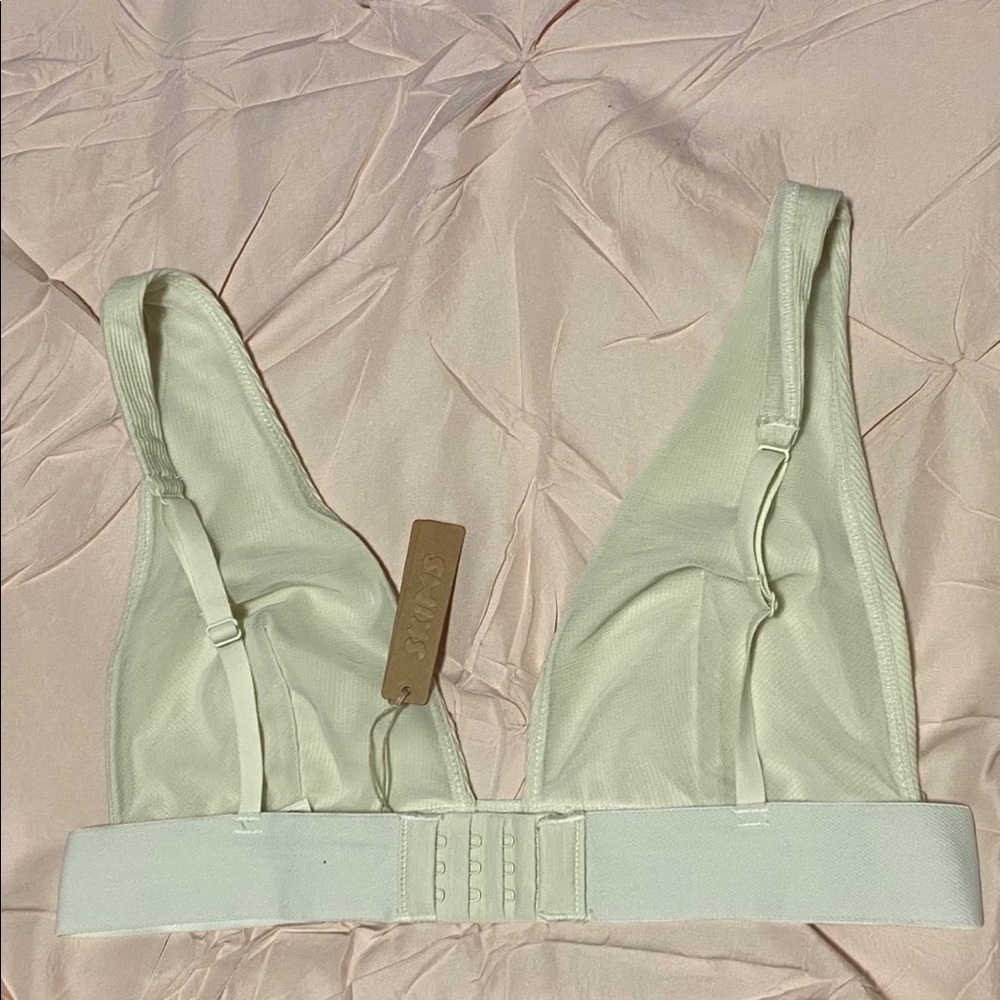 Kim Kardashian SKIMS Brand New Bone Bralette